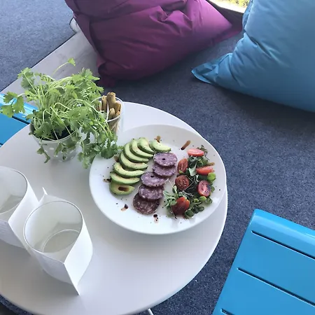 The Harbour Apartment *